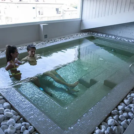 Отель Aquila Azzurra