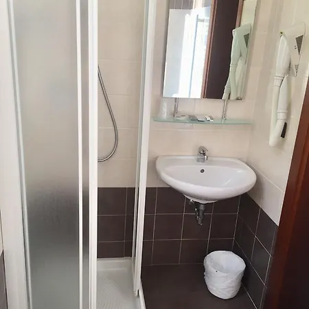Отель Aquila Azzurra 3*